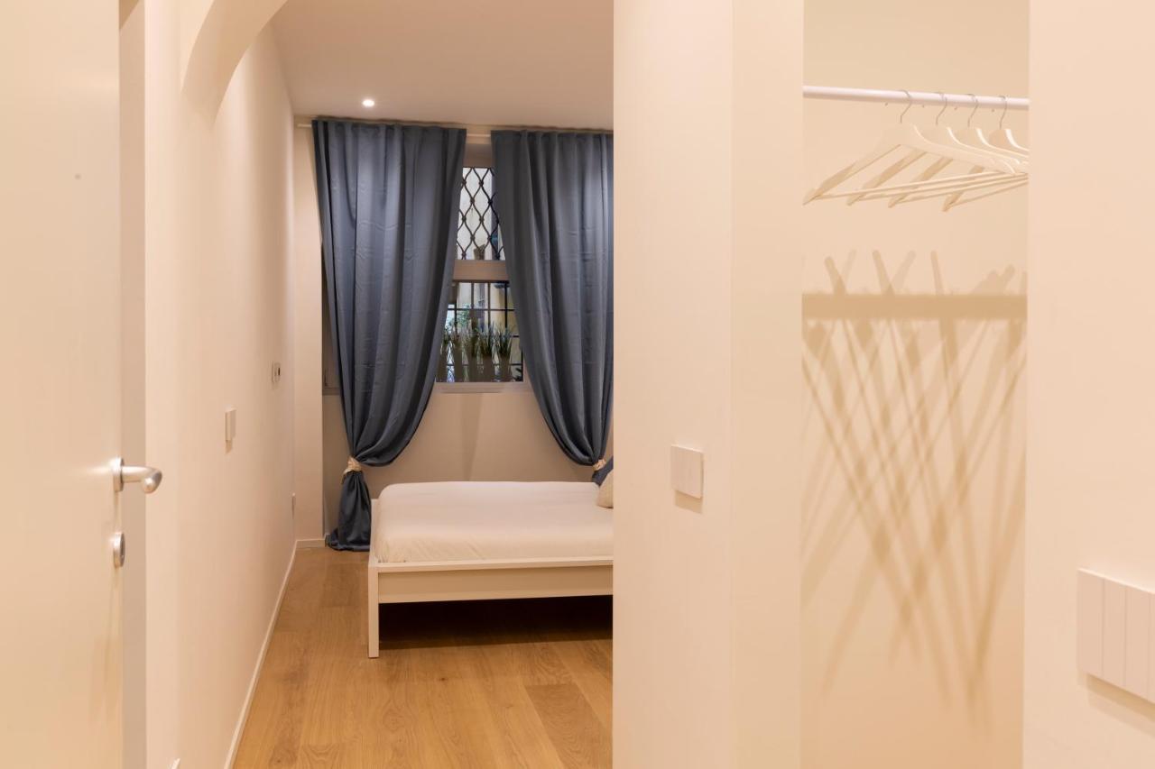 Domus Ticinese Apartment Milan Exterior photo